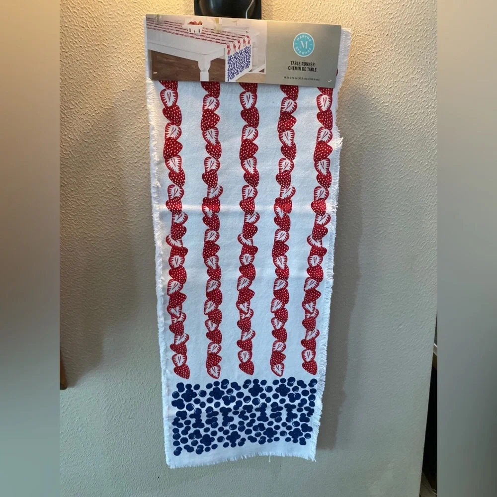 Martha Stewart Berry Table Runner- Strawberries & Blueberries - LAST ONE